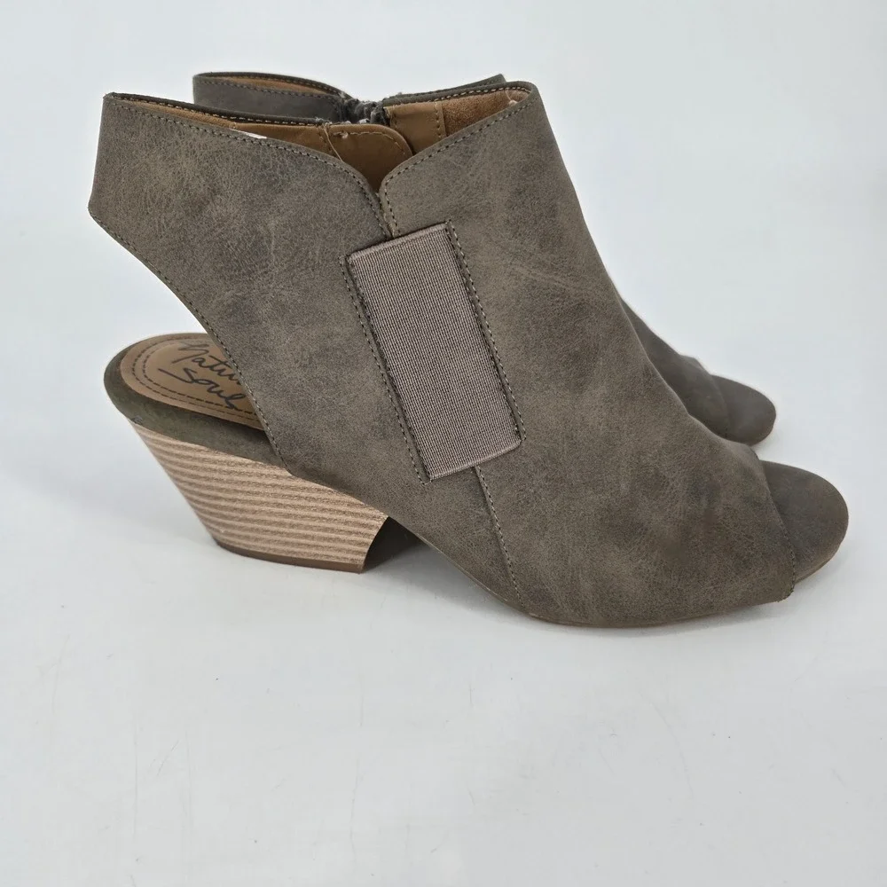 Natural Soul Daph 8.5W Taupe Peep Toe Booties Block Heel Zip Comfort Shoes Boho